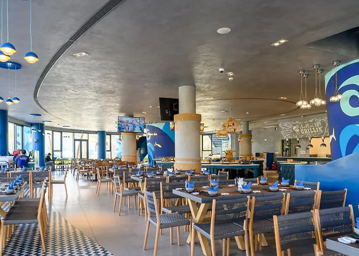 Wonderland Khu cắm trại 4*